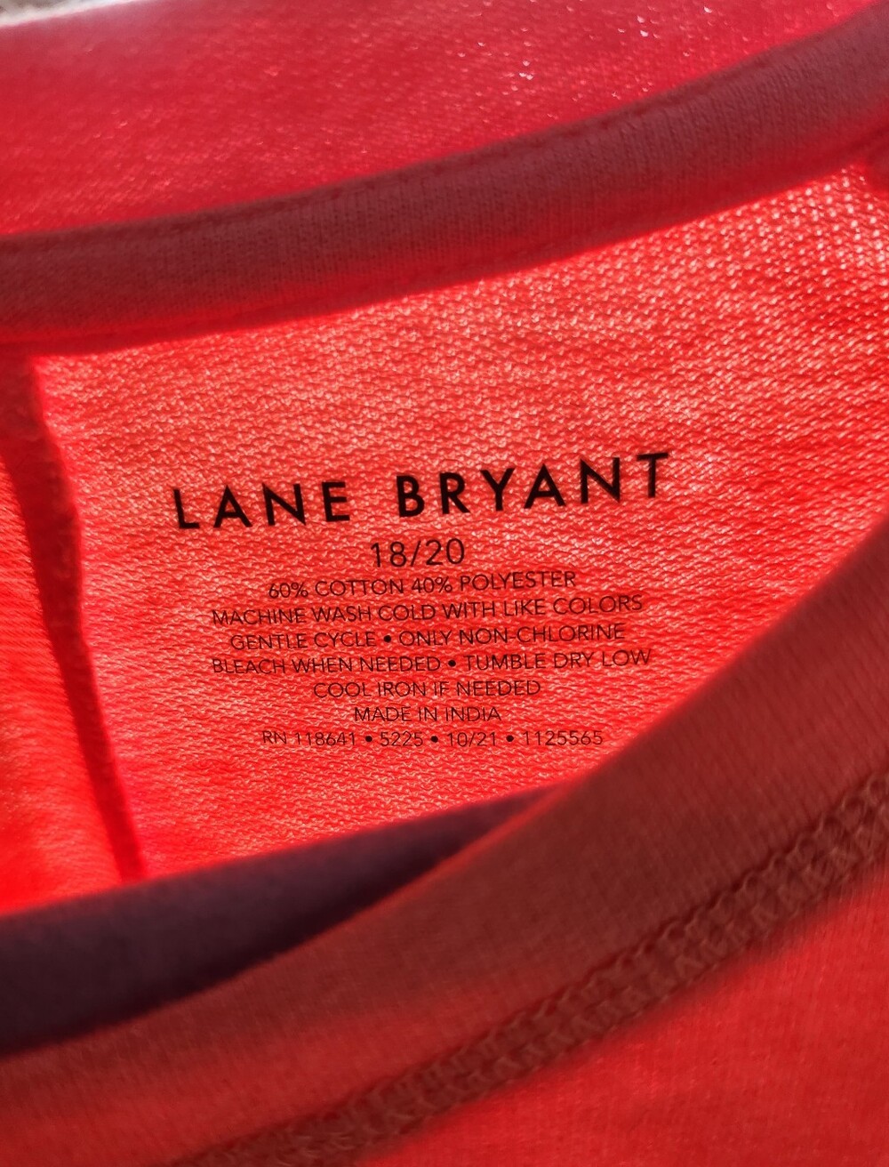 Lane Bryant Lightweight Coral Short Sleeve Sweatshirt Pullover Size 18/20 NWT - Picture 3 of 4